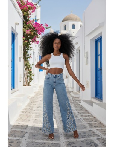 vaquero bordado calado